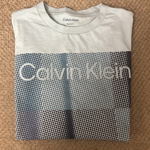 NEW  Calvin Klein Men's Relaxed Fit T-Shirt blue size M - Picture 3 of 4